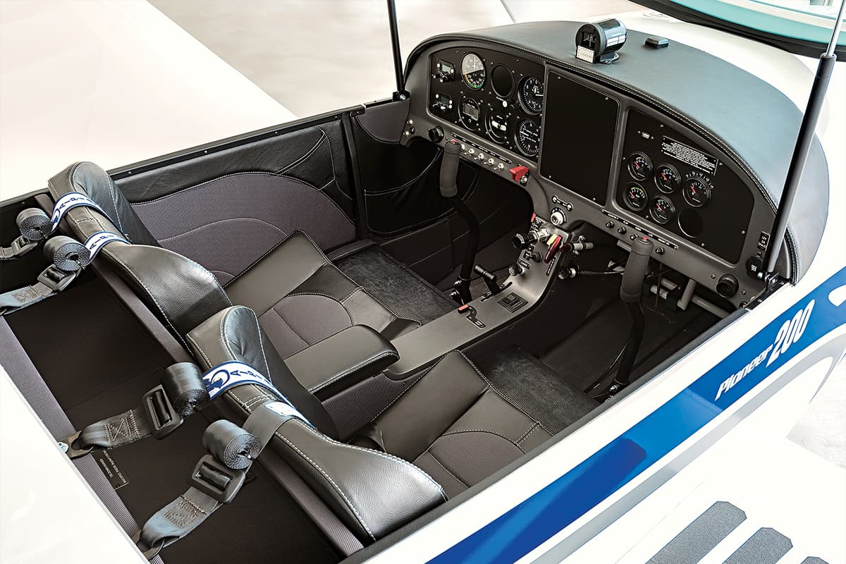 gallery-pioneer-200-alpi-aviation